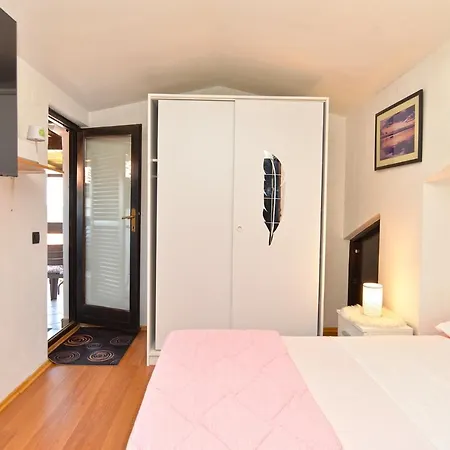 Apartman Kreso 1791