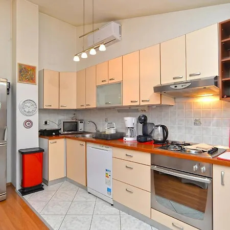 Apartmán Kreso 1791 *