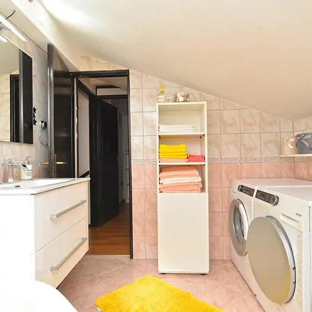Apartment Kreso 1791 *